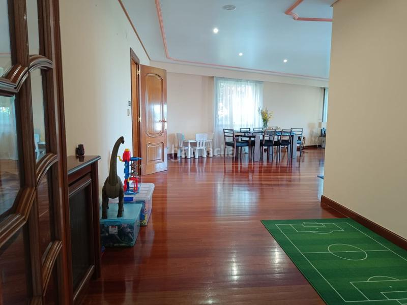Foto d87f3b82-a87b-444b-9228-859dbd1e68b7. Casa descubra esta espectacular vivienda de 540 m en ceboliño, a solo 5 minutos del centro. en un terreno de 2000 m, esta propiedad ofr en Ourense