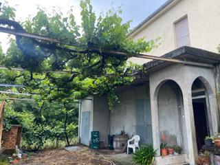 Casa a San Cristovo de Cea. Vivienda unifamiliar sita en san cristovo de cea, viduedo. parce
