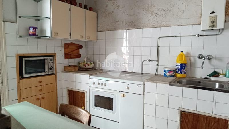 Foto 00dc593e-063c-497a-bc41-95303ed97f07. Edificio oportunidad única en la calle marcelo macías! edificio para restaurar compuesto por tres plantas, ideal para inversores. la planta en Ourense