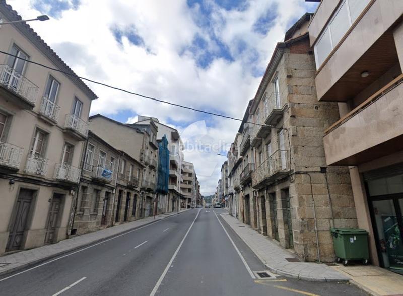 Foto daead61d-9ae1-4aab-b2d8-cd4703115ee7. Edificio oportunidad única en la calle marcelo macías! edificio para restaurar compuesto por tres plantas, ideal para inversores. la planta en Ourense