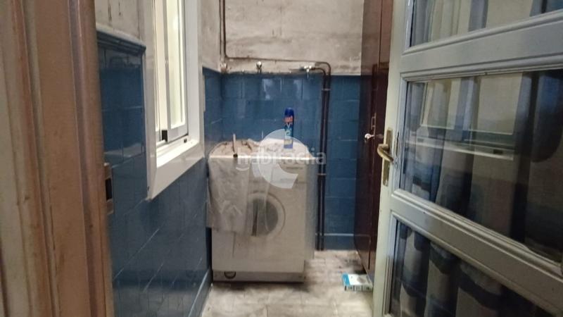 Foto e28a3395-ec21-444a-a38b-f926a6297648. Edificio oportunidad única en la calle marcelo macías! edificio para restaurar compuesto por tres plantas, ideal para inversores. la planta en Ourense