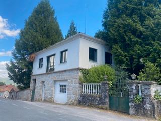 Maison à Entrimo. Vivienda unifamiliar en lugar asperelo, feira vella, ayuntamient