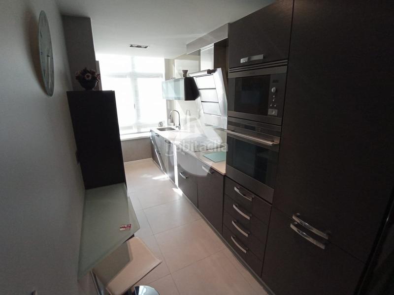 Foto 00106c3b-27b5-4de7-9fe1-6cd37722bae3. Rent apartment in Centro Ourense