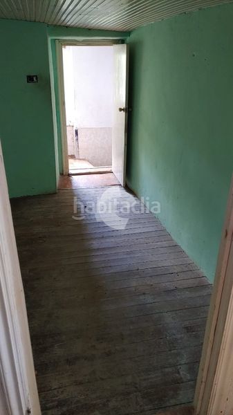 Foto 61ea17ff-5957-49d5-bdf3-f7b32a43adcd. Casa aparellada a Vilamarín
