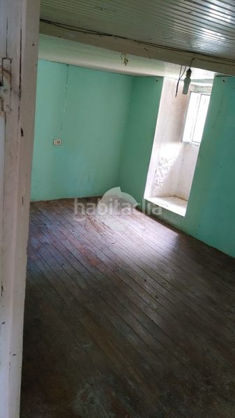 Foto 86daa231-8953-47a6-8b2e-4b5c601f4fb1. Casa aparellada a Vilamarín