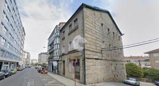 Edifici a A Carballeira. Edificio en venta en la zona del mirador alameda, hace esquina.