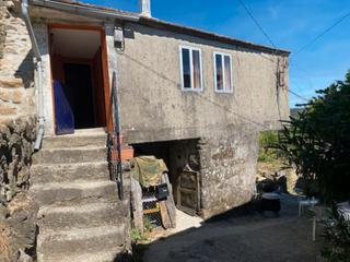 Maison jumelée à Lobios. Vivienda adosada en lugar coloño , grou, ayuntamiento de lobios.