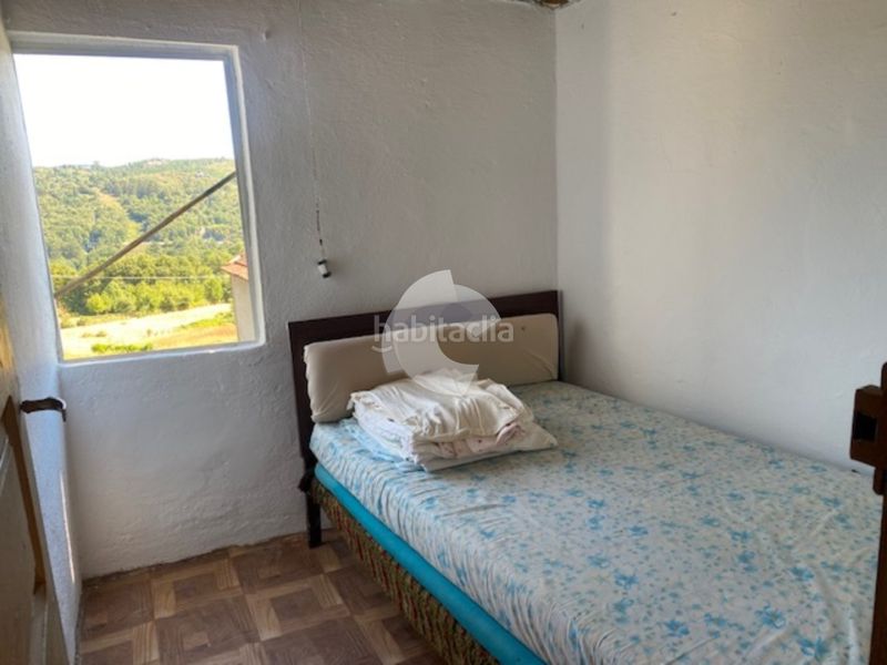 Foto 78734863-87c2-4531-b86c-b30006a7981e. Casa adossada a Lobios