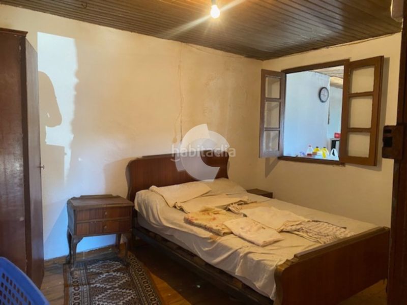 Foto e896e507-7fab-4201-bc4f-fa7baab90546. Casa adossada a Lobios
