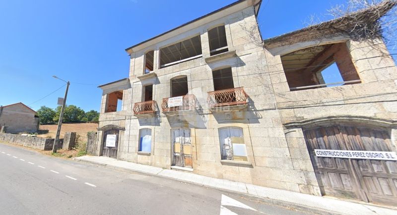 Foto fd00e148-3f7f-4341-89e6-743a28e98933. Casa a Amoeiro