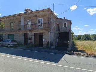 Casa aparellada a Pereiro de Aguiar (O). Casa pareada de piedra para reformar. dos dormitorios, baño , sa