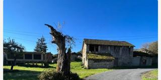 Maison à Vilamarín. Contruccion de piedra en el lugar de rozadas, ayuntamiento de vi
