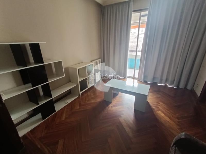 Foto 3abee588-cc93-4354-8fad-8a4b75b97e97. Etagenwohnung in Centro Ourense