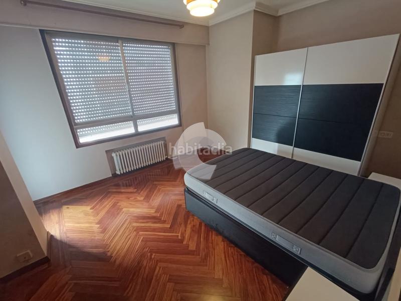Foto ec477298-f69b-48b7-b484-b3ec4ea9b1fb. Etagenwohnung in Centro Ourense