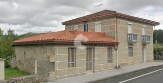 Casa  Rioseco. Casa en paderne de allariz de 260 m, distribuida en dos plantas.