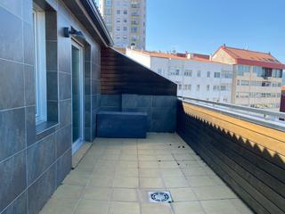 Dúplex  Curros enriquez. Aticoduplex seminuevo en curros enriquez. distribuido en  planta