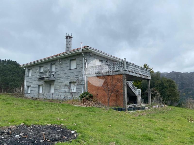 Foto 05692d30-c6ed-46a1-a9a7-2e3f2b23aff0. Casa in Entrimo