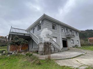 Haus in Entrimo. Vivienda unifamiliar en entrimo, lugar bouzadrado. construccion