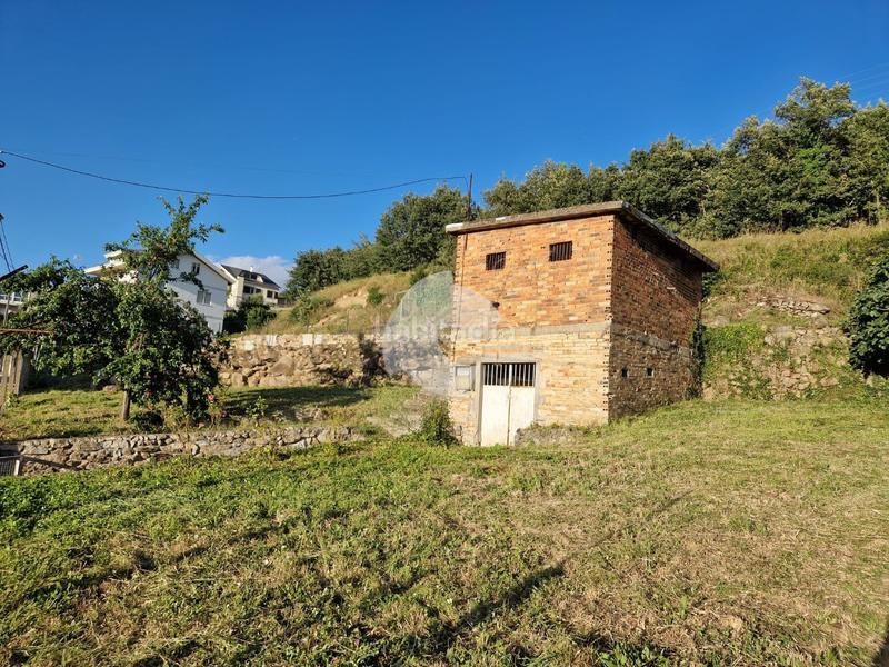 Foto b2539930-bd80-402a-8257-a62b095c529e. Terreno residenziale in As Lagoas Ourense