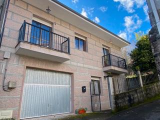 Casa a Lobeira. Vivienda unifamiliar independiente en el ayuntamiento de lobeira