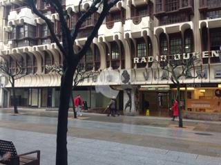 Lloguer Local Comercial a Centro. Local comercial en rua do paseo, disponible en el mes de junio.