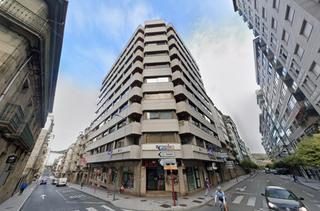 Pis a Centro. Amplio piso que destaca por su luminosidad y vistas impresionant