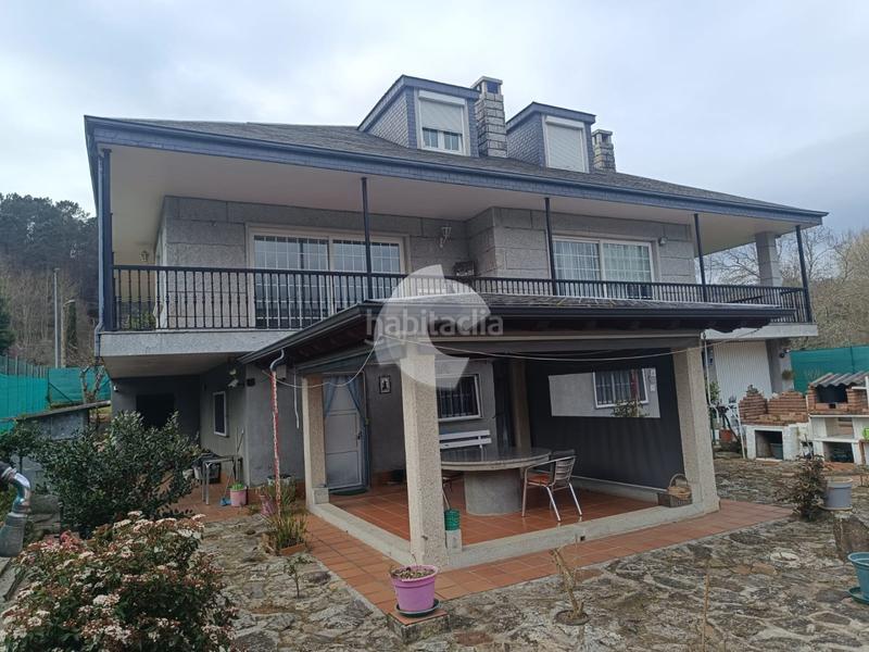 Foto 087967d0-cf53-4403-992f-2474b43bd6b4. Casa in Leiro