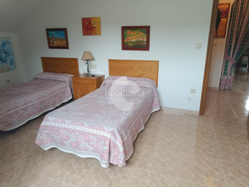 Foto 0d51d419-10ab-4ac7-90a1-482b2cff141e. Casa in Leiro