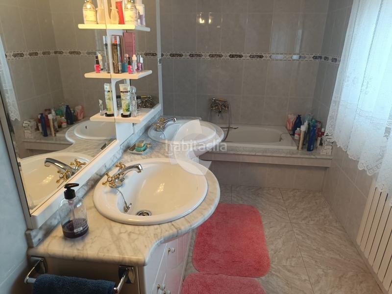 Foto 2d75a1b9-53a5-4d15-80a0-b47b5d355802. Casa in Leiro