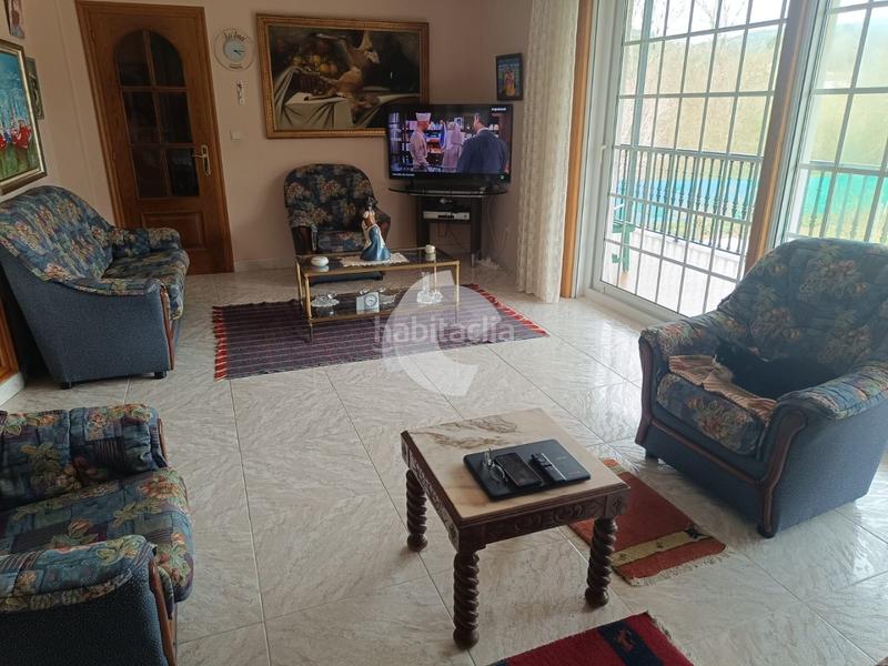 Foto 98bea406-603f-483f-94ab-f78e161bd1fa. Casa in Leiro