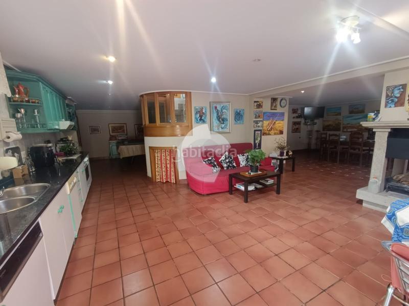 Foto ac4461ec-0c63-4db9-be18-3163624e973d. Casa in Leiro