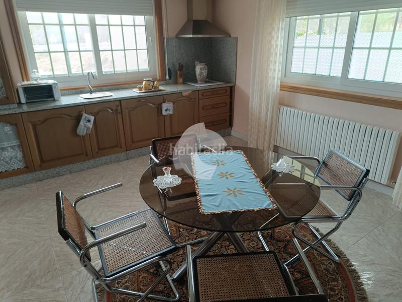 Foto c2a174e6-5476-4264-a15e-196ca4cb10ee. Casa in Leiro
