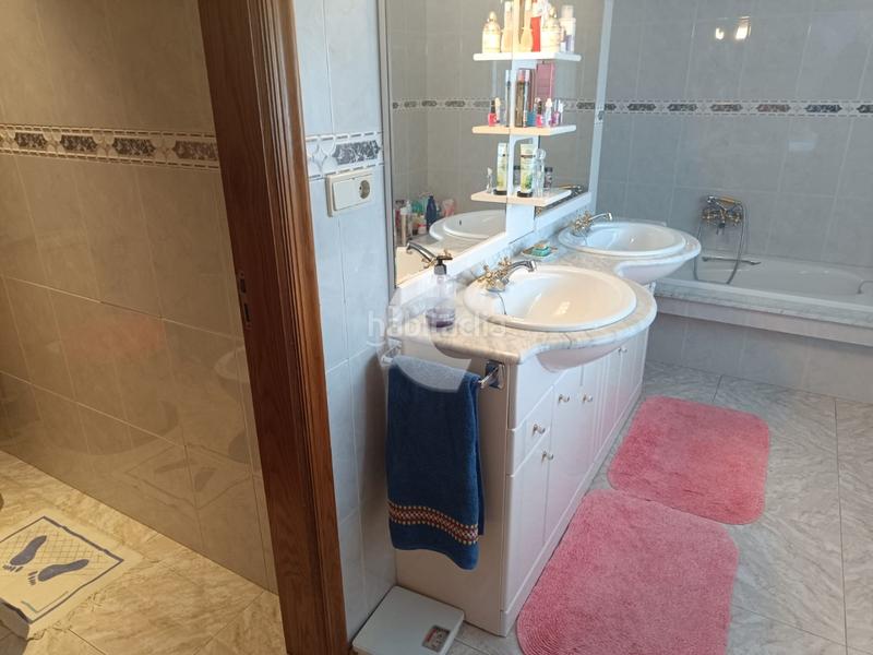 Foto f10a63cf-e1ac-4599-a60d-72cf9044ab05. Casa in Leiro