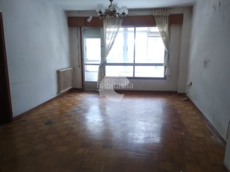 Foto ba1aa893-cb65-4a25-9150-3b7a68f0ab17. Pis a Ribadavia