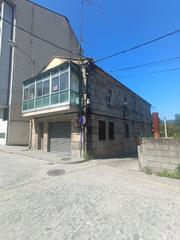 Casa  Muiño. Vivienda distribuida en varios apartamentos independientes, perf