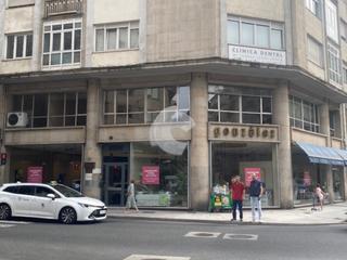 Location Local commercial à Centro. Oportunidad única de alquiler en el corazón de la zona del parqu