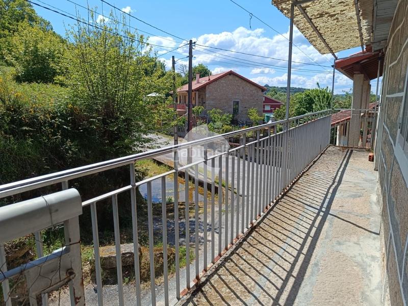 Foto dca98e3d-deee-40c5-9356-2cae32334ada. Maison jumelée dans Taboadela