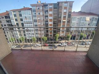 Appartamento en Poso. Vivienda a reformar completamente de 130 m con gran potencial, i