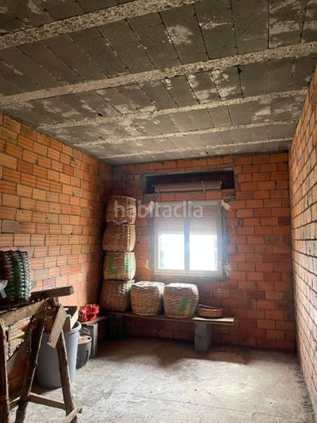 Foto 74a33a10-a6c4-4c20-89fb-db28ee60f2f4. Casa vivienda unifamiliar en delas, con finca de 1700 m2 . planta baja reformada para bodega rustica y planta alta pendiente rem en Lobios