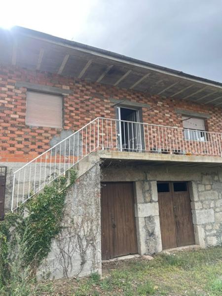 Foto 80542ce1-17d6-415b-9230-30c017e9136f. Casa vivienda unifamiliar en delas, con finca de 1700 m2 . planta baja reformada para bodega rustica y planta alta pendiente rem en Lobios
