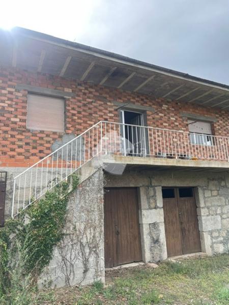 Foto d54cc8af-12dc-49f3-9d9d-3a2d7064bb9a. Casa a Lobios