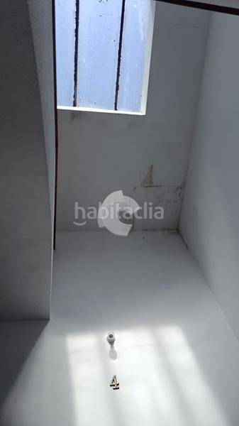 Foto 0afcf61b-8562-4703-920d-942a06fede35. Edifici a Barrocanes Ourense