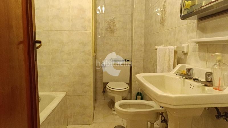 Foto 2d8a6b25-a085-4842-a30b-7d8f4a426860. Edifici a Barrocanes Ourense