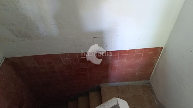 Foto b462af54-ec3e-422e-83d4-c4b33065a75f. Edifici a Barrocanes Ourense