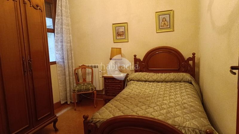 Foto e2a2dac0-79d5-4405-884a-b9f184403175. Edifici a Barrocanes Ourense