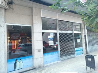 Lloguer Local Comercial  Doctor fleming. Local muy centrico y con un buen escaparate para tú negocio!! en