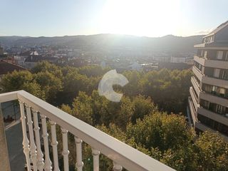 Affitto Duplex in Centro. Descubre este exclusivo dúplex totalmente amueblado, ideal para