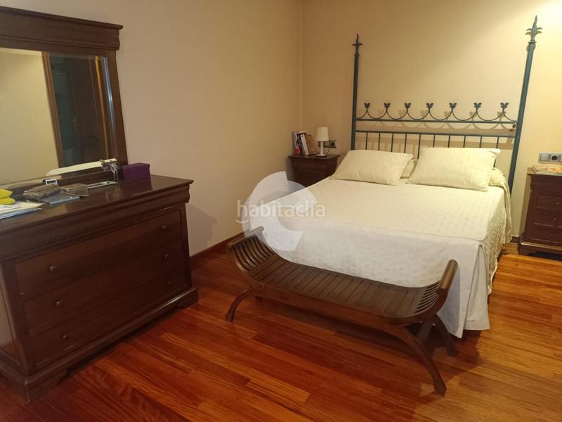 Foto 007245aa-32e9-4d87-bcac-2bf6f3607e7e. Alquiler dúplex descubre este exclusivo dúplex totalmente amueblado, ideal para quienes buscan amplitud, comodidad y una ubicación privilegiada. c en Ourense