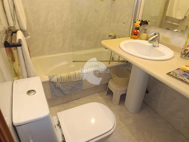 Foto 4a12db70-6f5a-4105-b0c3-c136a002969d. Alquiler dúplex descubre este exclusivo dúplex totalmente amueblado, ideal para quienes buscan amplitud, comodidad y una ubicación privilegiada. c en Ourense