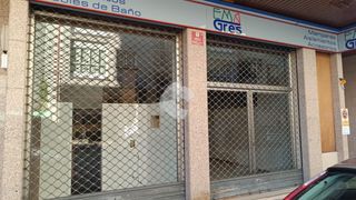 Lloguer Local Comercial a Couto. Se alquila local comercialubicación calle ervedelo esquina con p